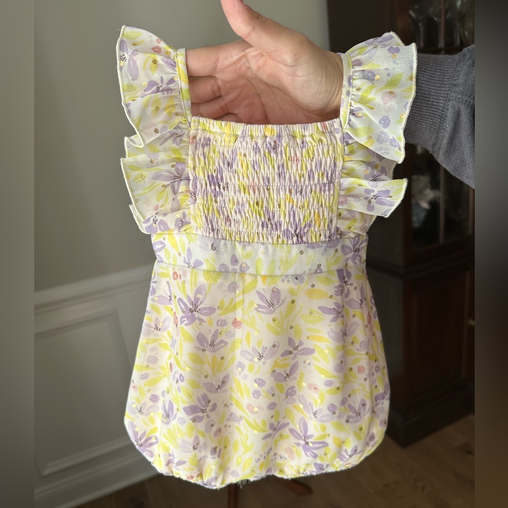 Isobella & Chloe Smocked Floral Romper size 6 Months FLAWED - Picture 3 of 11